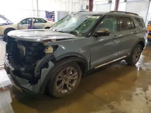 Ford Explorer 2.3L 4 2025