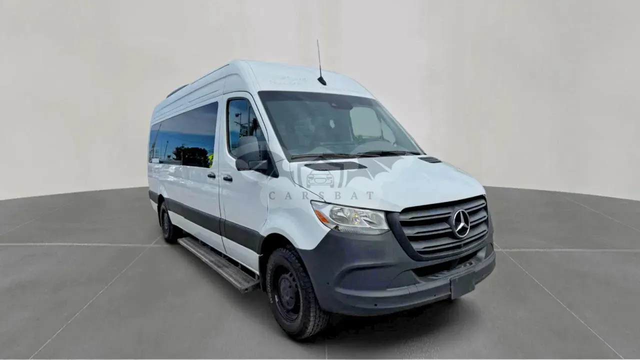 Mercedes-Benz Sprinter 2.0L 4 2024