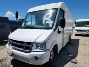 Isuzu NPR 3.0L 4 2013