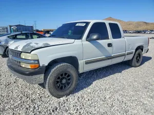 Chevrolet Silverado 1500 4.8L 8 1999