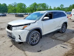 Toyota Highlander 3.5L 6 2019