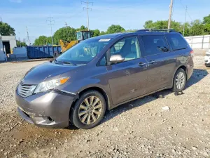 Toyota Sienna 3.5L 6 2014