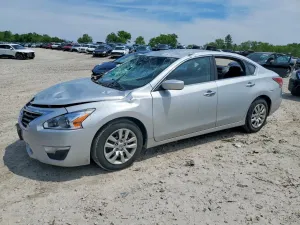 Nissan Altima 2.5L 4 2015