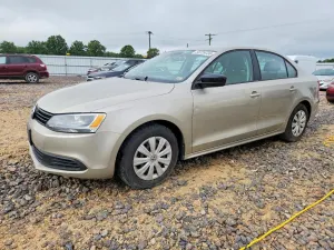 Volkswagen Jetta 2.0L 4 2014