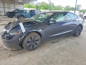 Tesla Model 3 2025