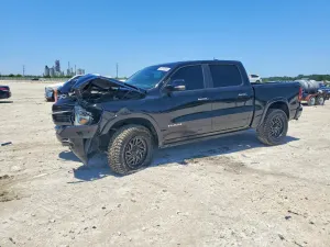 RAM 1500 5.7L 8 2021