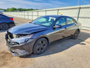 Hyundai Elantra 2.0L 4 2021