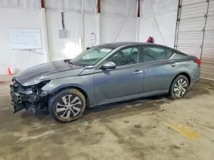 Nissan Altima 2.5L 4 2020