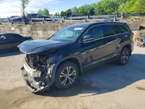 Toyota Highlander 3.5L 6 2017