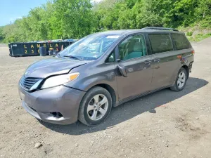 Toyota Sienna 3.5L 6 2011