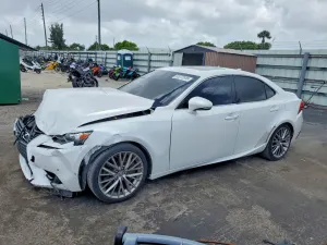 Lexus IS 2.0L 4 2016