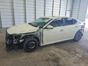 Nissan Altima 2.5L 4 2025