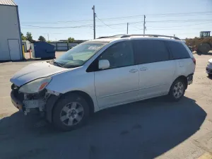 Toyota Sienna 3.3L 6 2004