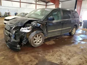 Chrysler Town & Country 3.8L 6 2010