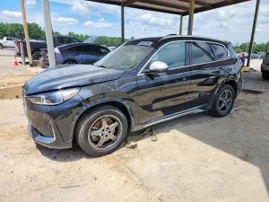 BMW X1 2.0L 4 2024