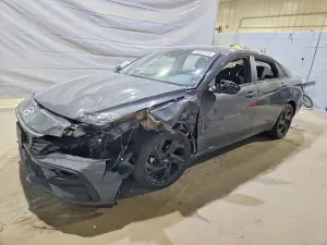 Hyundai Elantra 2.0L 4 2026