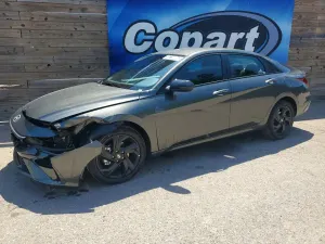 Hyundai Elantra 2.0L 4 2026