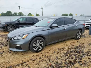 Nissan Altima 2.5L 4 2021