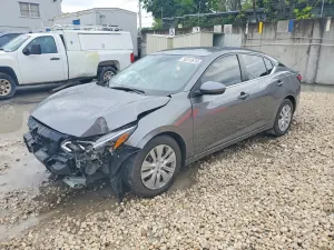 Nissan Sentra 2.0L 4 2023