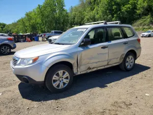 Subaru Forester 2.5L 4 2010