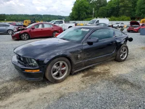 Ford Mustang 4.0L 6 2006
