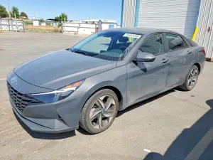 Hyundai Elantra 2.0L 4 2023