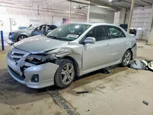 Toyota Corolla 1.8L 4 2013