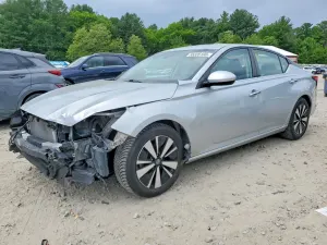 Nissan Altima 2.5L 4 2021