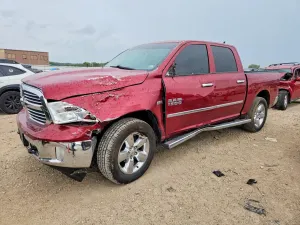 RAM 1500 5.7L 8 2015