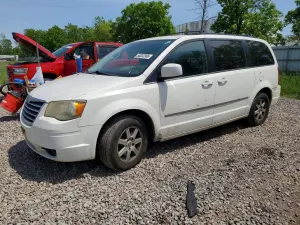 Chrysler Town & Country 3.8L 6 2010