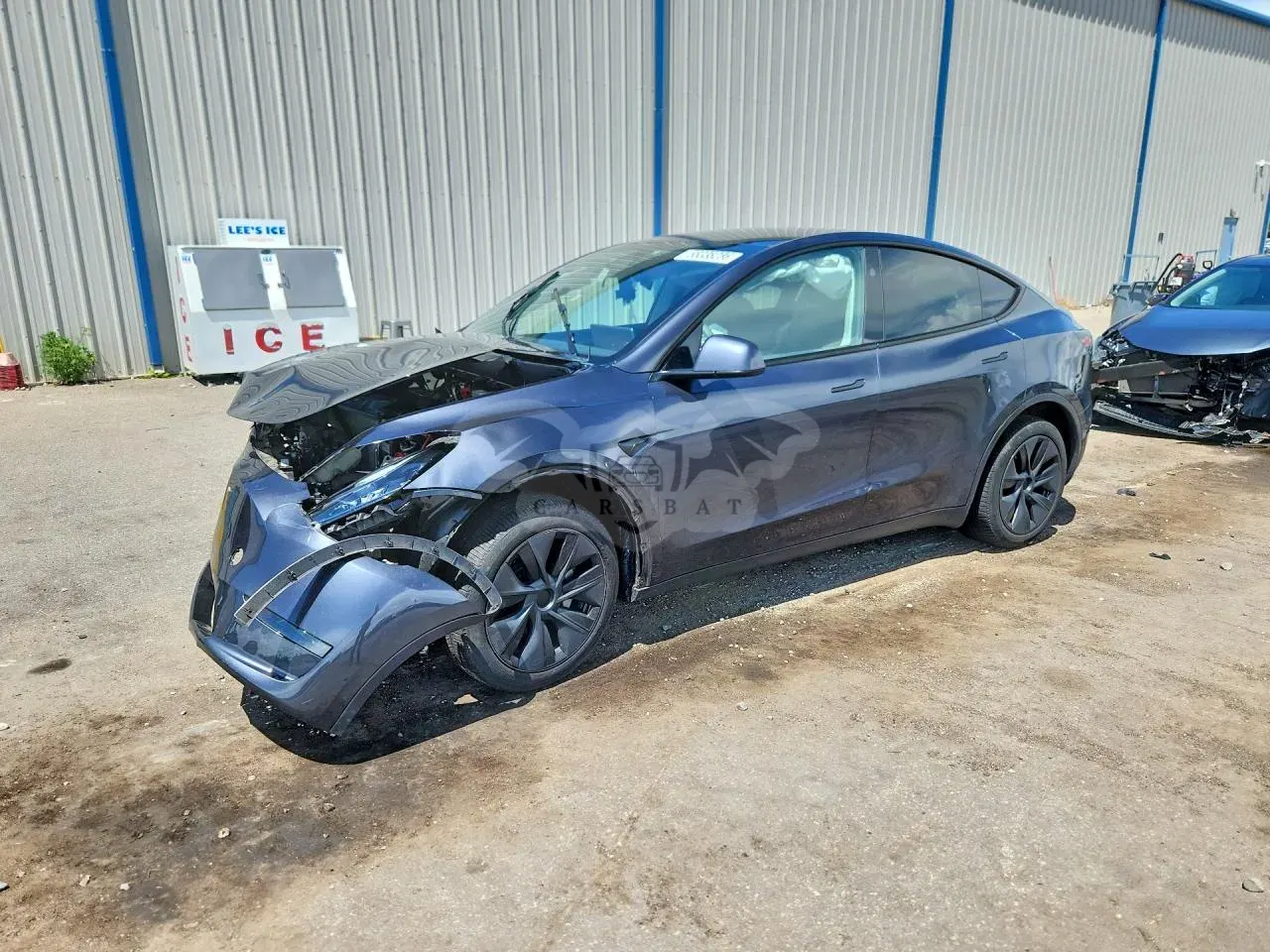 Tesla Model Y 2025