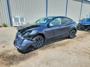 Tesla Model Y 2025