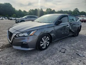 Nissan Altima 2.5L 4 2020