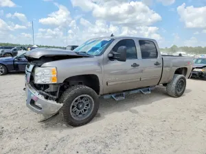 Chevrolet Silverado 1500 6.6L 8 2013