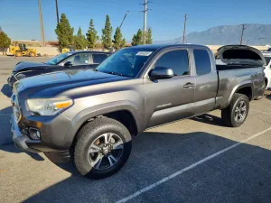 Toyota Tacoma 2.7L 4 2017