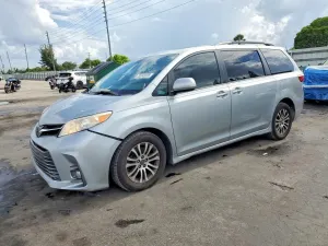Toyota Sienna 3.5L 6 2019