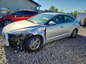 Hyundai Elantra 2.0L 4 2017