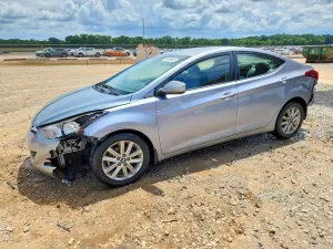 Hyundai Elantra 1.8L 4 2015