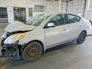 Nissan Versa 1.6L 4 2014
