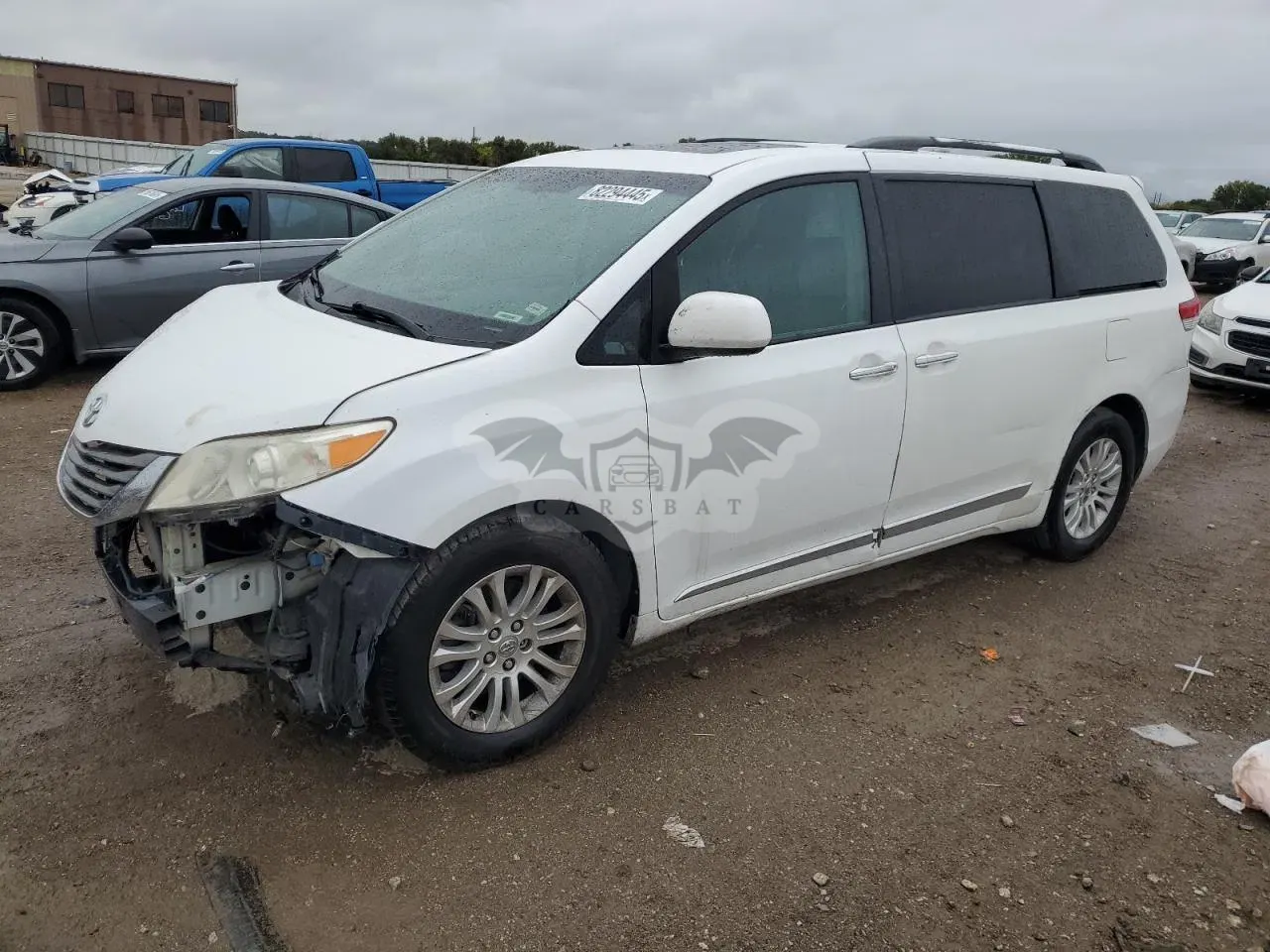 Toyota Sienna 3.5L 6 2012