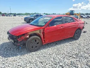 Hyundai Elantra 2.0L 4 2022