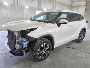 Toyota Highlander 3.5L 6 2020