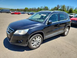 Volkswagen Tiguan 2.0L 4 2011