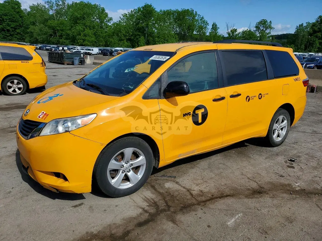 Toyota Sienna 3.5L 6 2016