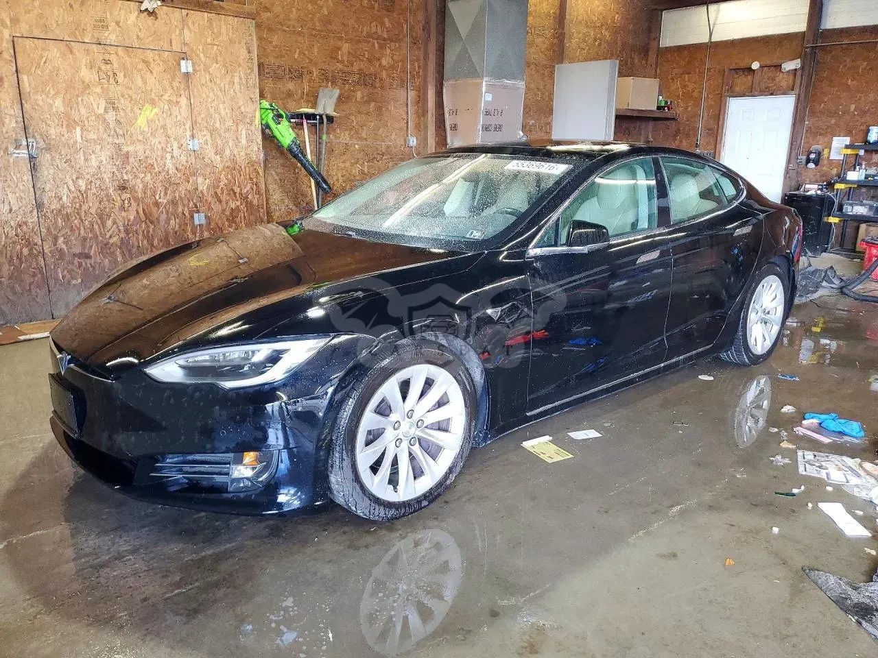 Tesla Model S 2016