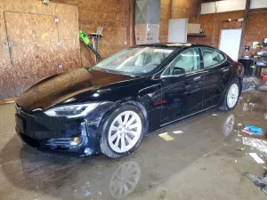 Tesla Model S 2016