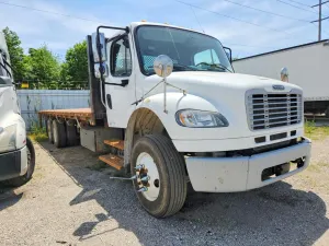 Freightliner Business Class M2 8.9L 6 2017