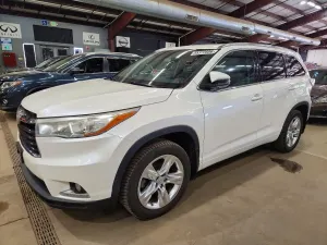 Toyota Highlander 3.5L 6 2015