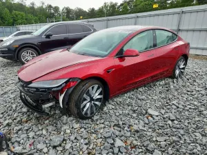Tesla Model 3 2025