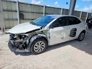 Toyota Corolla 1.8L 4 2019